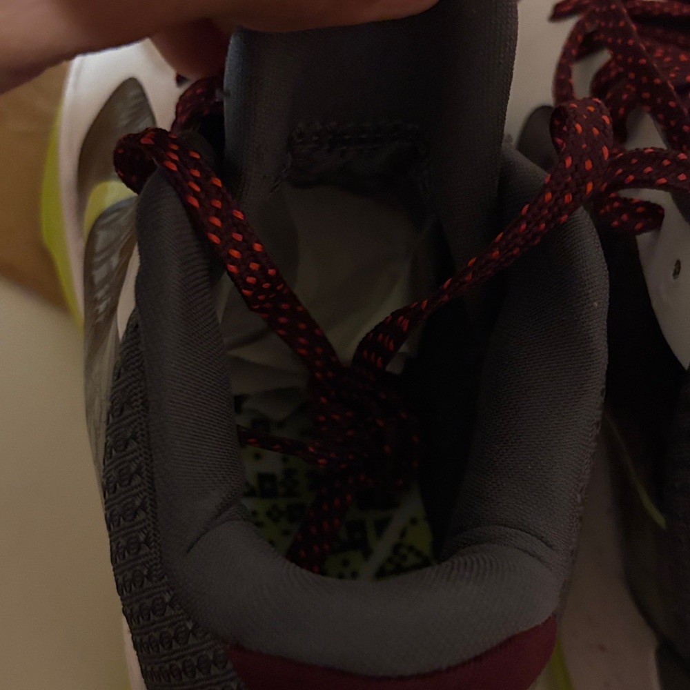 Kobe 5 Size 8 - image 8